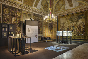 Allestimento-Palazzo-Reale-9